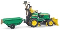 Bruder 62104 - Bworld John Deere Rasentraktor mit Anhänger und Gärtner-2