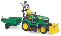 Bruder 62104 - Bworld John Deere Rasentraktor mit Anhänger und Gärtner-3