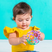 Bright Starts, Oball Classic, Flexibles und leicht Greifbares Design für Kinder jeden Alters, Pink/Lila-3