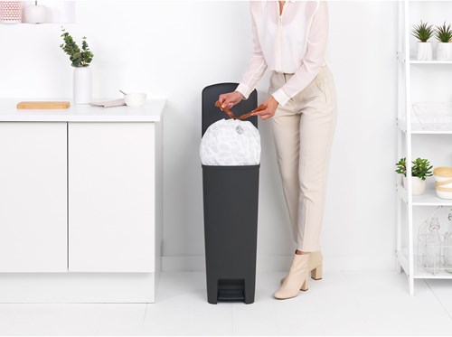 Brabantia Treteimer Abfalleimer 40L Dark Grey - nachhaltig und geräumig-3