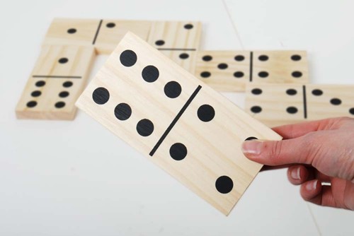 TickiT 74770 Domino-Set aus Holz, 28-teilig