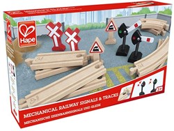 Hape Holz Eisenbahn Set - mechanische Bahnzubehör 14-teilig
