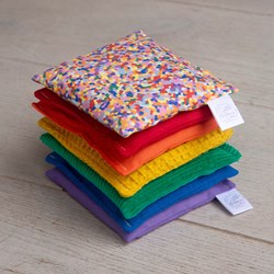 Little Botanic Label Sensorische pittenzakjes - Regenboog + regenboog super confetti - 7 stuks