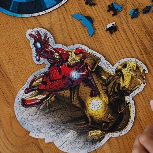 Trefl Holzpuzzle Brave Iron Man Marvel Avengers FSC 160 Teile-2